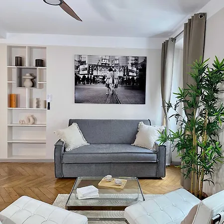 Champs Elysees - Prestige With Lift For 6 * Paris